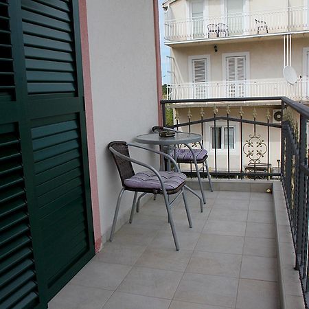 Apartmani Krka Rooms โลโซวาซ ห้อง รูปภาพ