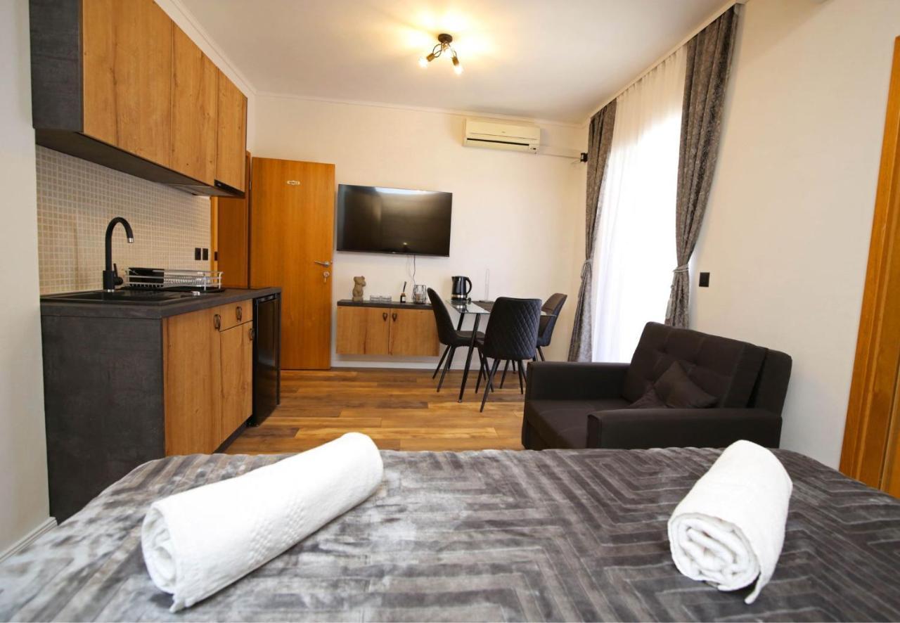 Apartmani Krka Rooms โลโซวาซ ภายนอก รูปภาพ