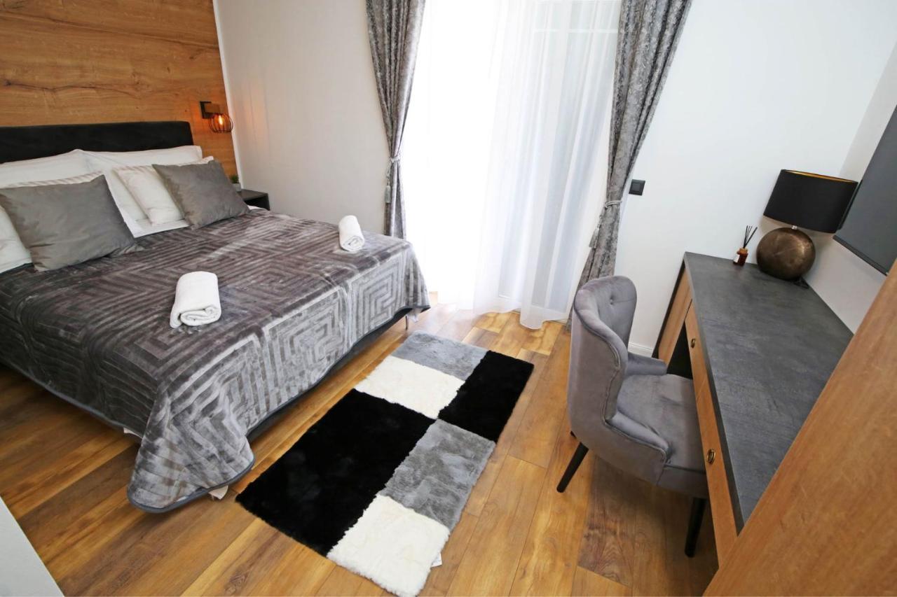Apartmani Krka Rooms โลโซวาซ ภายนอก รูปภาพ