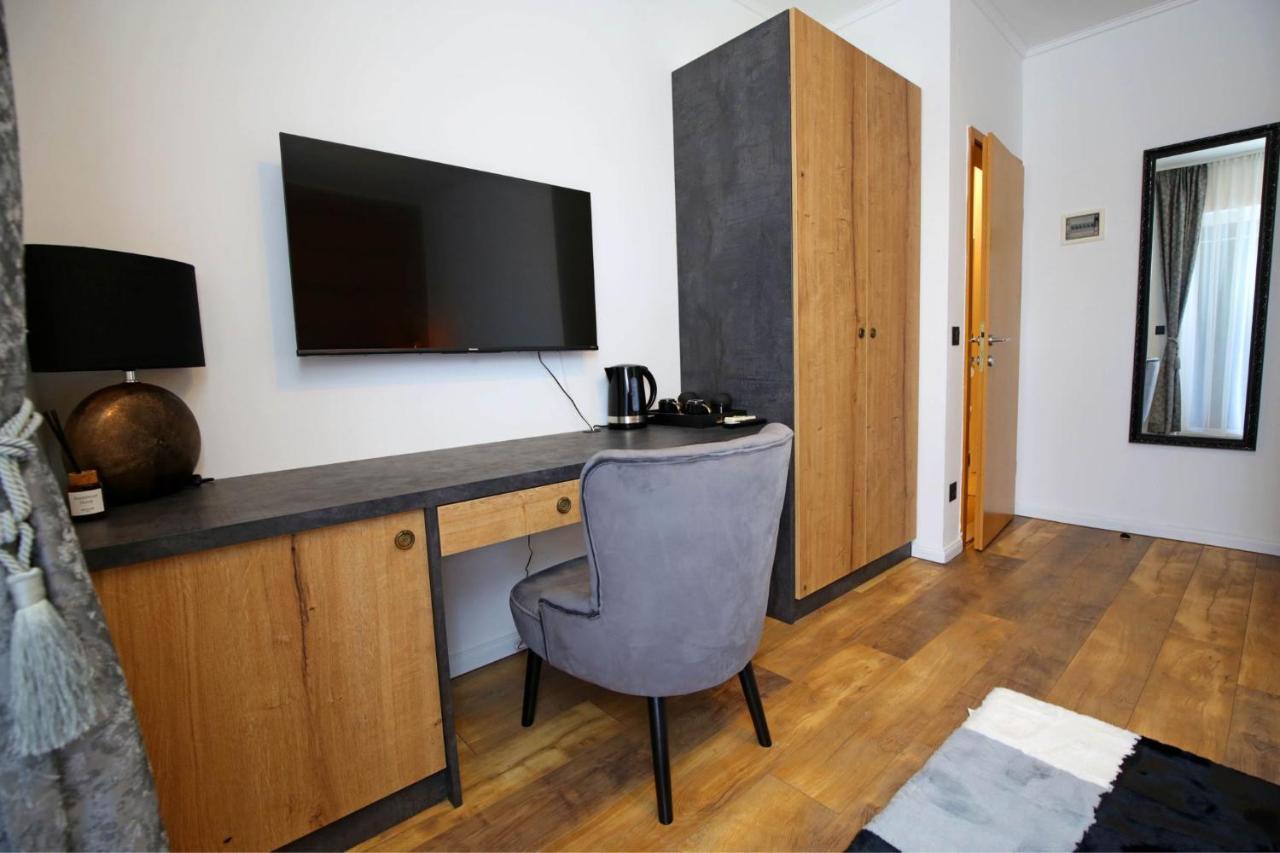 Apartmani Krka Rooms โลโซวาซ ภายนอก รูปภาพ