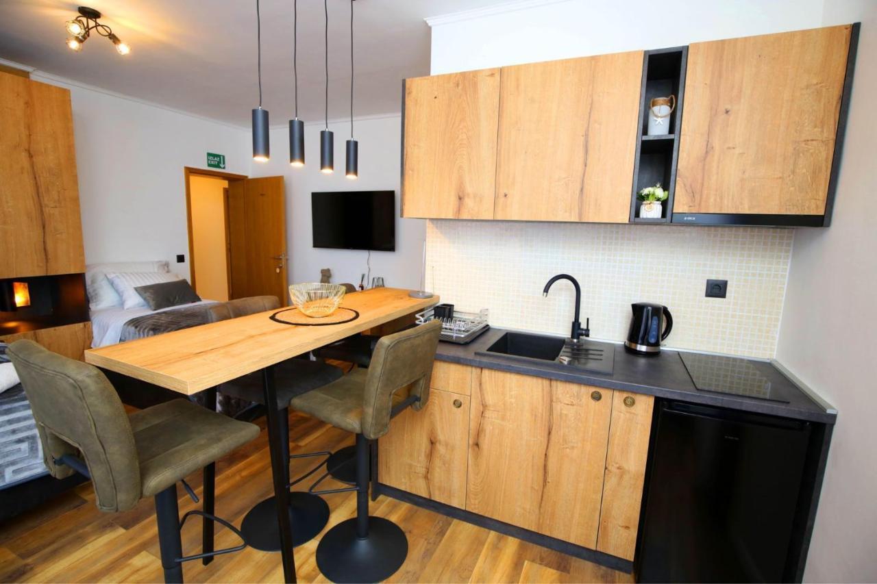 Apartmani Krka Rooms โลโซวาซ ภายนอก รูปภาพ