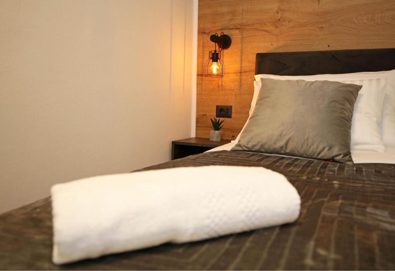 Apartmani Krka Rooms โลโซวาซ ภายนอก รูปภาพ