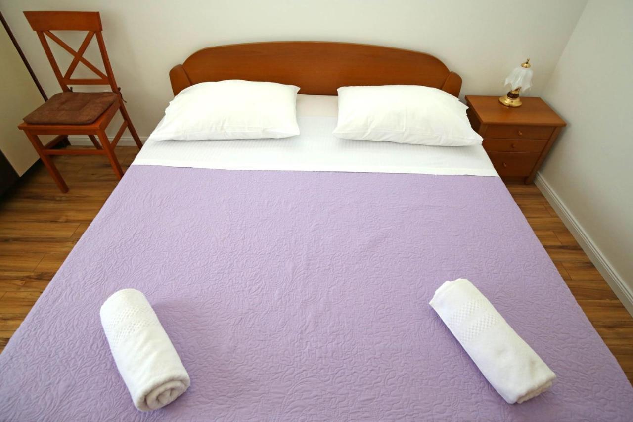 Apartmani Krka Rooms โลโซวาซ ภายนอก รูปภาพ