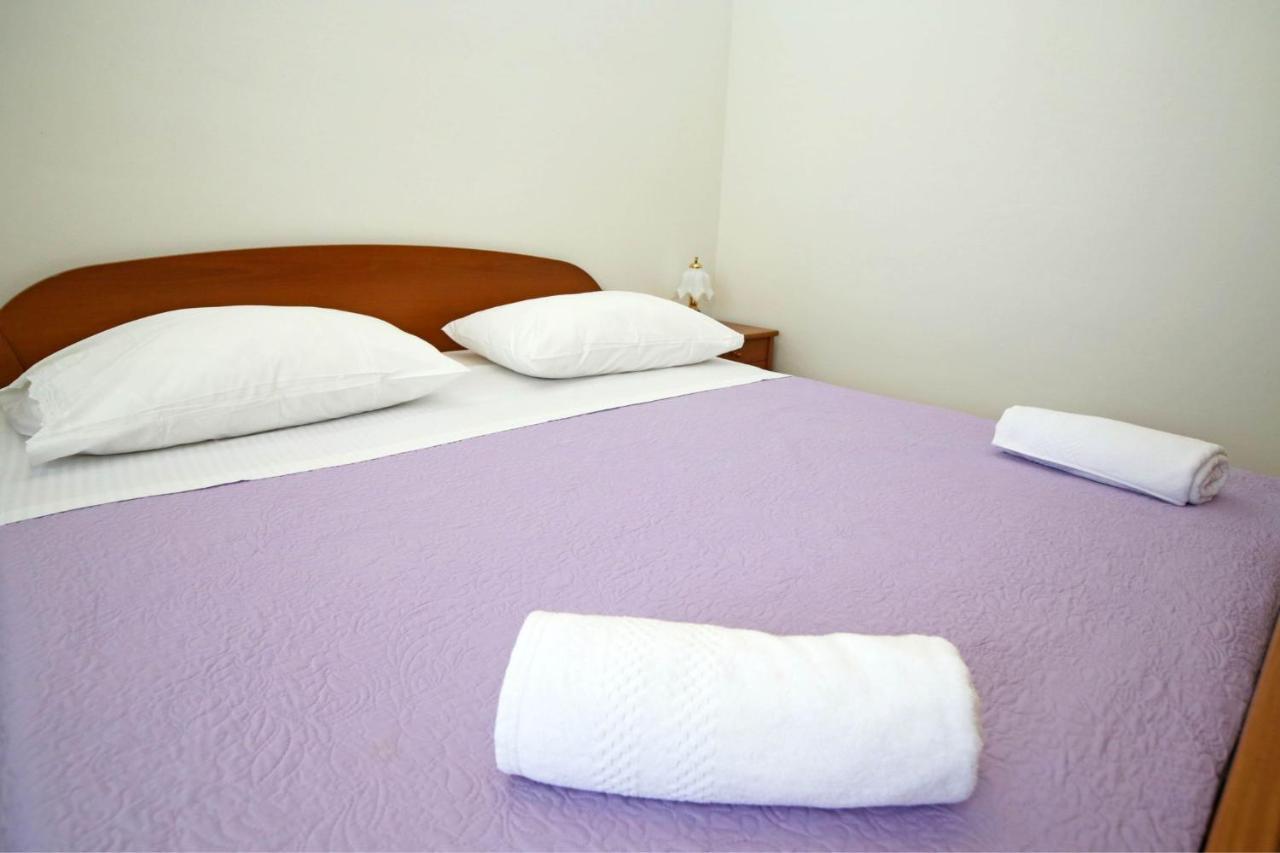 Apartmani Krka Rooms โลโซวาซ ภายนอก รูปภาพ
